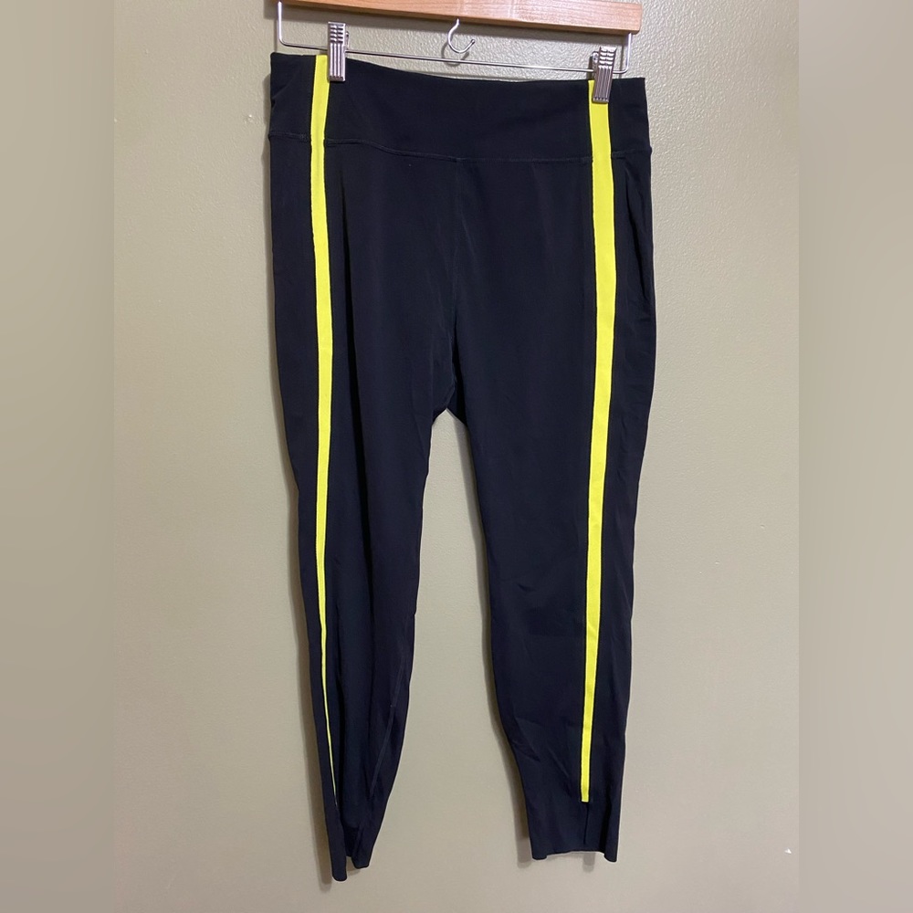 Zyia Active‎ Black Leggings, Size 12